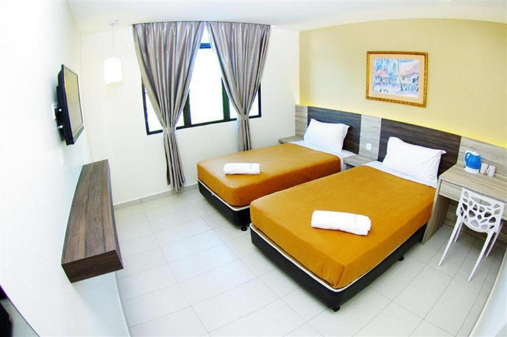 Hotel Suria Malaqa Малакка Экстерьер фото