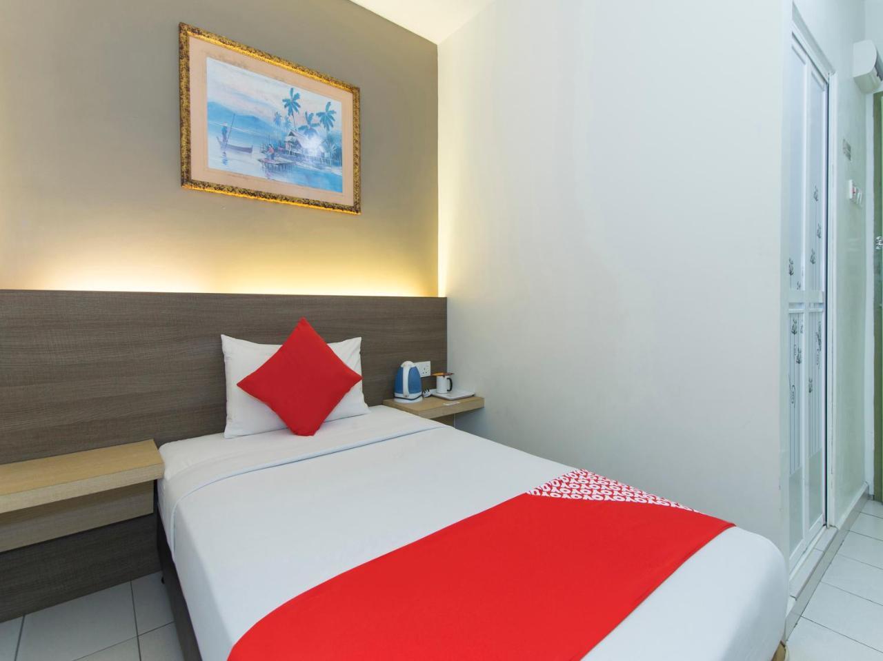 Hotel Suria Malaqa Малакка Экстерьер фото