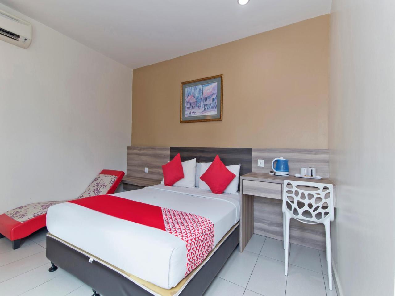 Hotel Suria Malaqa Малакка Экстерьер фото