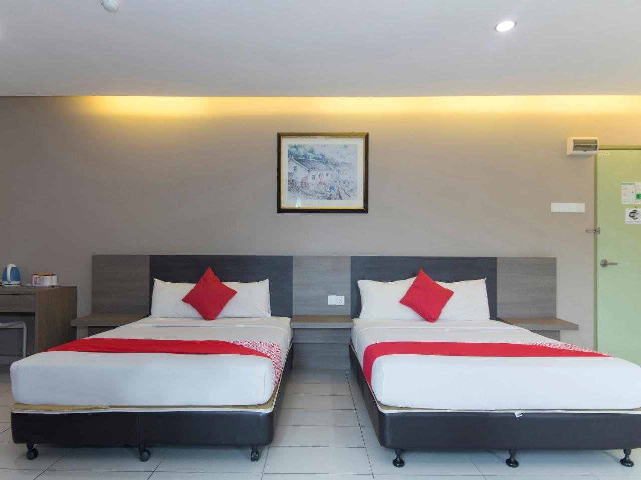 Hotel Suria Malaqa Малакка Экстерьер фото