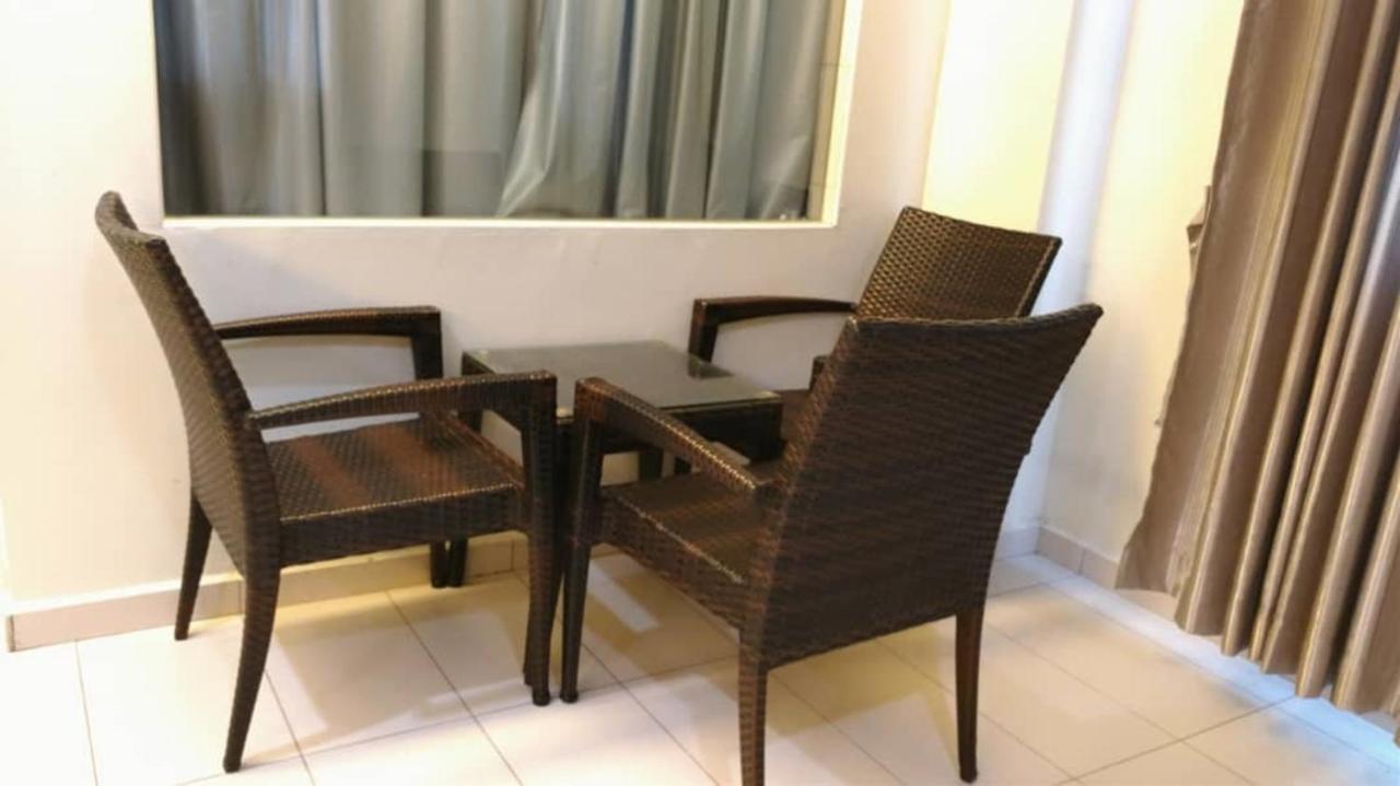 Hotel Suria Malaqa Малакка Экстерьер фото