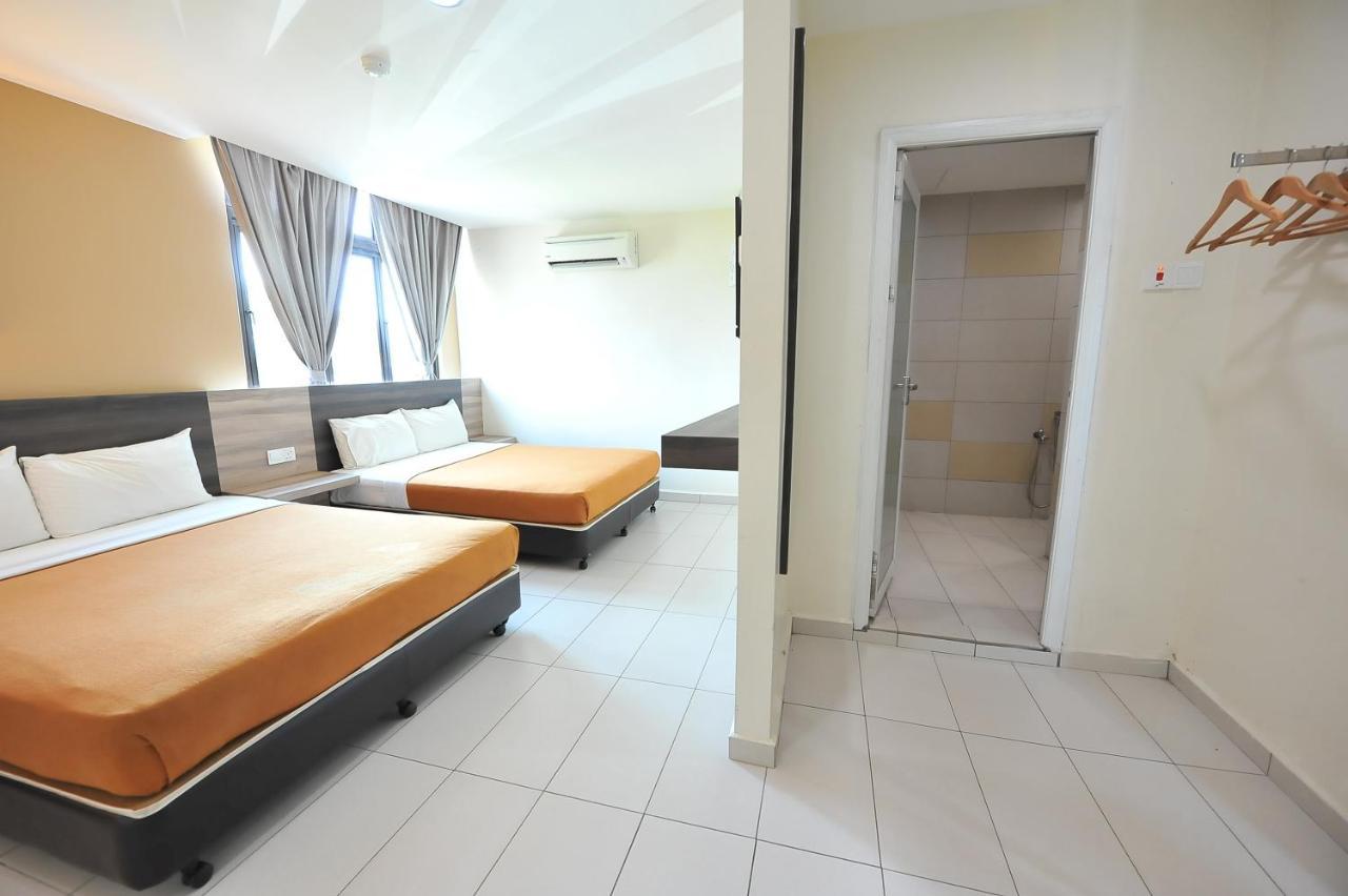 Hotel Suria Malaqa Малакка Экстерьер фото