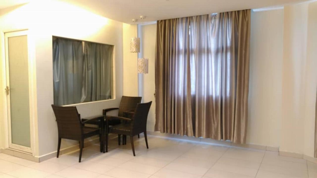Hotel Suria Malaqa Малакка Экстерьер фото