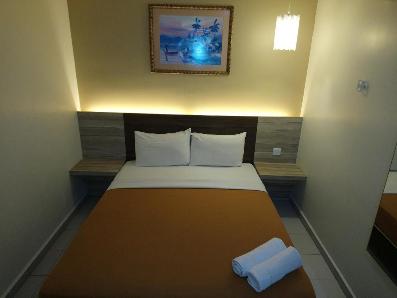 Hotel Suria Malaqa Малакка Экстерьер фото