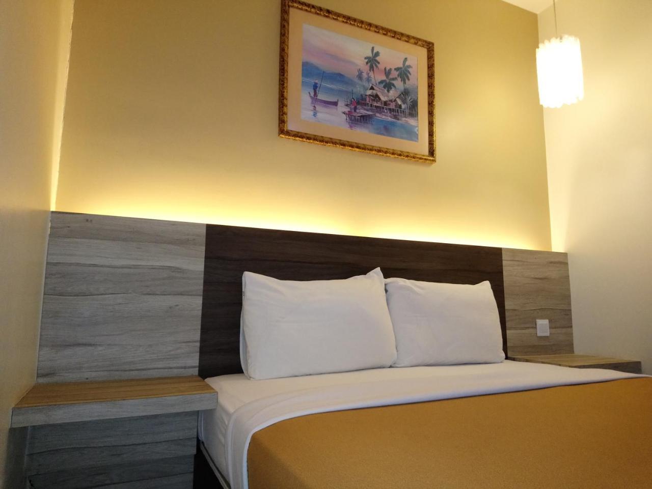 Hotel Suria Malaqa Малакка Экстерьер фото
